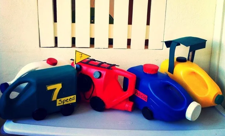Medios de transporte hechos por niños con material de reciclaje ... Medios de transporte hechos por niños con material de reciclaje ...
