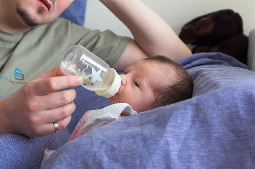 Cómo mejorar el vínculo afectivo cuando el bebé se alimenta con ... Cómo mejorar el vínculo afectivo cuando el bebé se alimenta con ...