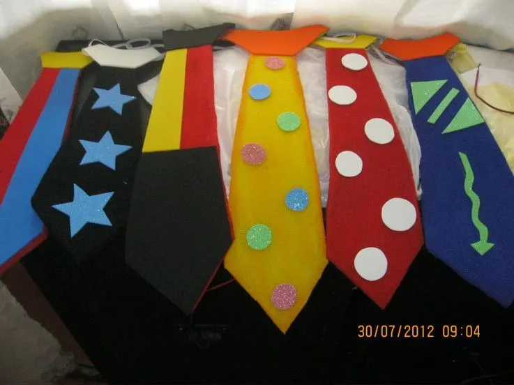 Las mejores 15 ideas de Corbatas de Fomi | corbatas de fomi, corbatas, sombreros para fiestas Las mejores 15 ideas de Corbatas de Fomi | corbatas de fomi, corbatas, sombreros para fiestas