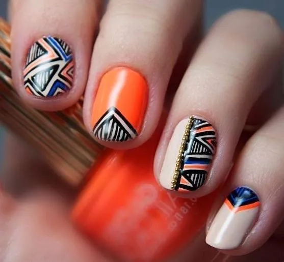 Los mejores diseños tribales para uñas ~ Manoslindas.com
