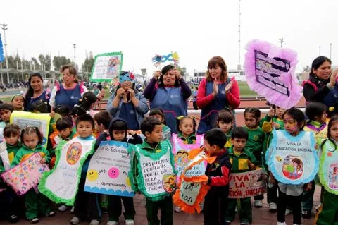 Las Mejores Frases Sobre Educacin Formacin Giner Y | Your ...