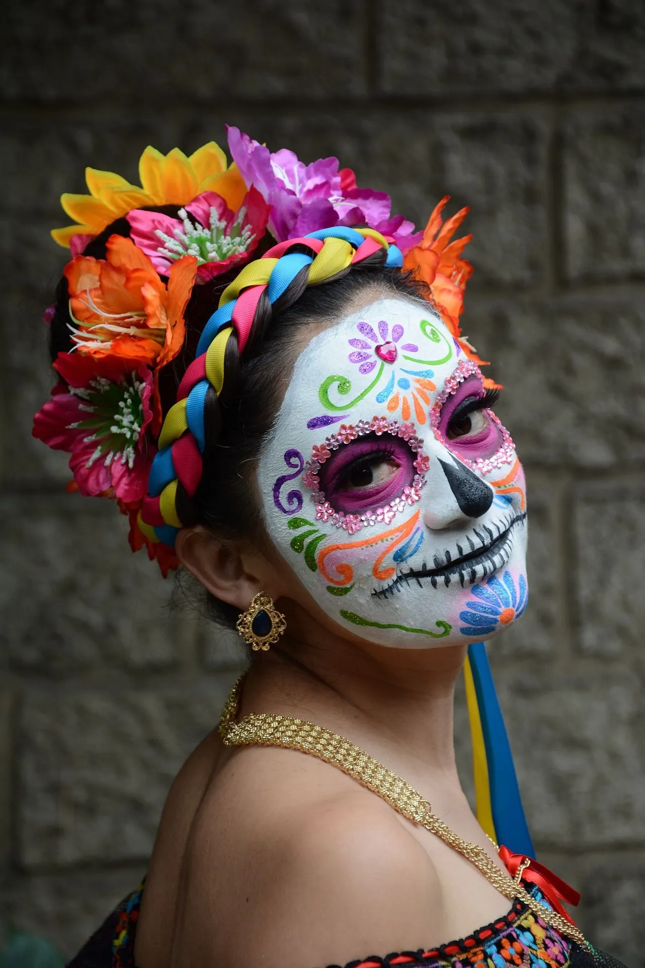 Los mejores trucos para pintar caritas de 'La Catrina mexicana' y cómo quitar el maquillaje - Tikitakas Los mejores trucos para pintar caritas de 'La Catrina mexicana' y cómo quitar el maquillaje - Tikitakas