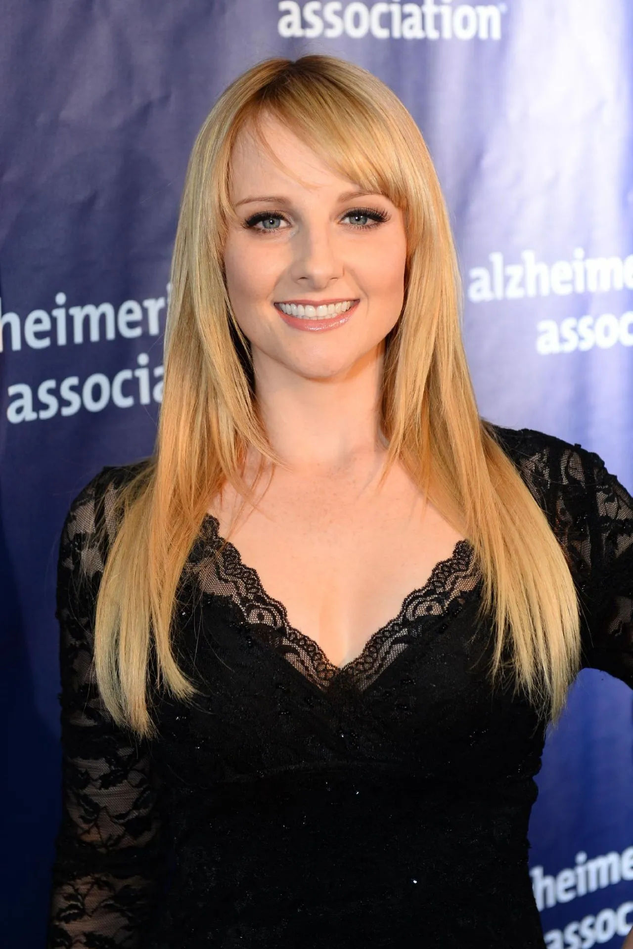Melissa Rauch Latest Photos - CelebMafia