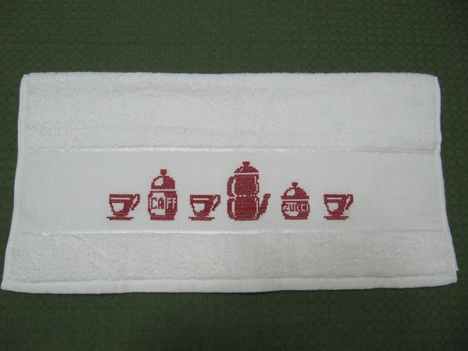 Mercería de Labores: Paños de Cocina bordados con Punto de Cruz