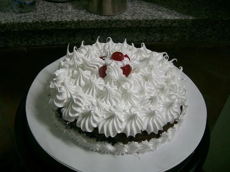 merengue on Pinterest | Chocolates, Sheet Cakes and Fiestas merengue on Pinterest | Chocolates, Sheet Cakes and Fiestas