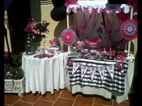 mesa cumpleaños de Sirin ,dulce monster high - YouTube