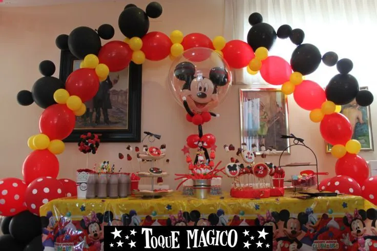 Mesa de dulce o Candy Bar de Mickey Mouse. Arco Mickey LOL ...