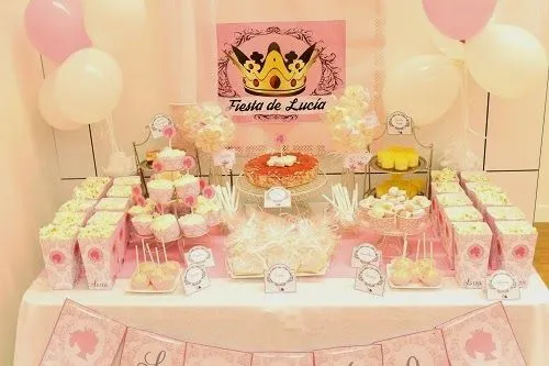 Mesa dulce en rosa de cumpleaños para Lucia | Tarta Chic