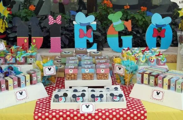 Mesa de Dulces de Diego de Mickey Club House | Fiesta Mickey Mouse ... Mesa de Dulces de Diego de Mickey Club House | Fiesta Mickey Mouse ...