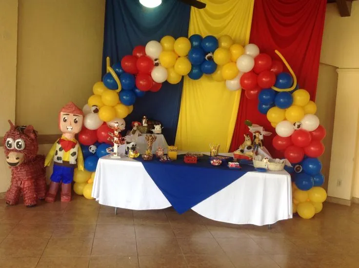 Mesa de dulces por EvaSujeyLozanoGarcia | Fiesta woody | Pinterest Mesa de dulces por EvaSujeyLozanoGarcia | Fiesta woody | Pinterest