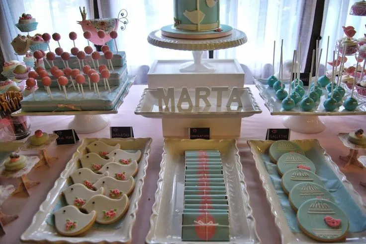La mejor mesa de dulces en tonos pastel. Candy bar in soft pink ... La mejor mesa de dulces en tonos pastel. Candy bar in soft pink ...