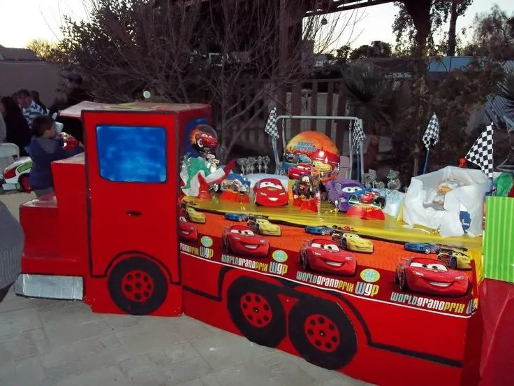 Mesa principal de los Cars | Fiestas y eventos | Pinterest ... Mesa principal de los Cars | Fiestas y eventos | Pinterest ...