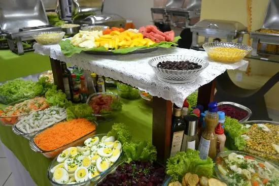 mesa de saladas : fotografía de Restaurante Cheiro Verde, Aracruz ... mesa de saladas : fotografía de Restaurante Cheiro Verde, Aracruz ...