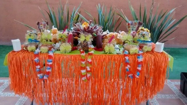 Mesa de snack hawaiana | fiestayeventos | Pinterest | Mesas and Snacks