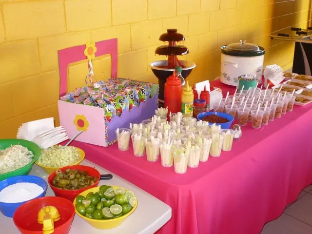Mesa de Snacks | El Castillo Amarillo, Local de Piñatas Mesa de Snacks | El Castillo Amarillo, Local de Piñatas