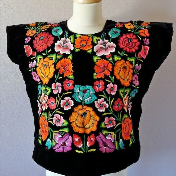 Mexicano huipil bordado blusa estilo Frida de por LivingTextiles