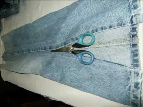 Como hacer bolsa de " mezclilla reciclada " De un pantalón vaquero ... Como hacer bolsa de " mezclilla reciclada " De un pantalón vaquero ...