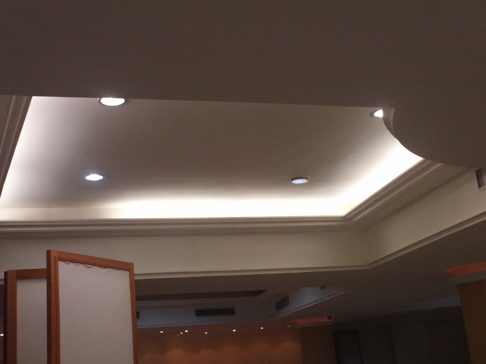MG DECORACIONES C.A.: TECHO DE YESO CON LUZ INDIRECTA MG DECORACIONES C.A.: TECHO DE YESO CON LUZ INDIRECTA