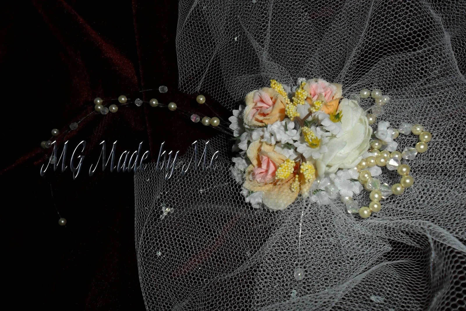 MG Made by Me: TOCADOS PARA NOVIAS Y DIADEMAS MG Made by Me: TOCADOS PARA NOVIAS Y DIADEMAS