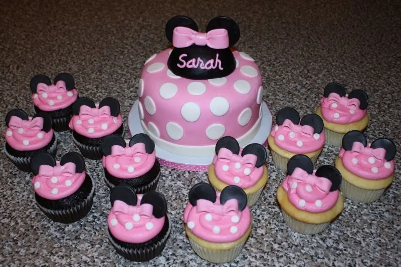A Mickey and Minnie Cupcake Round-Up | Magical Day Parties | A Fan ... A Mickey and Minnie Cupcake Round-Up | Magical Day Parties | A Fan ...