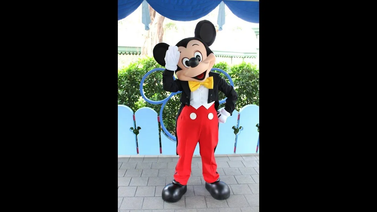 Mickey Mouse DISFRAZ CASERO y ECONÓMICO - YouTube