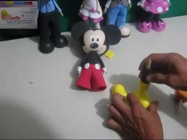 MICKEY MOUSE EN FOAMY CON MOLDES PARTE FINAL 2Y3 | goma eva ...