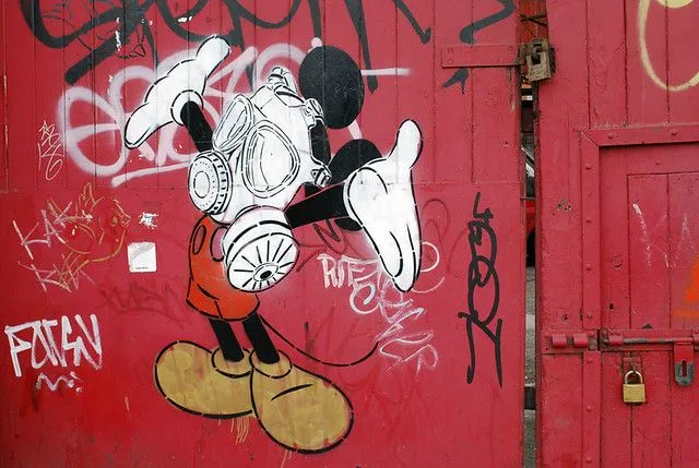 Mickey Mouse in gas mask graffiti | Flickr - Photo Sharing! Mickey Mouse in gas mask graffiti | Flickr - Photo Sharing!