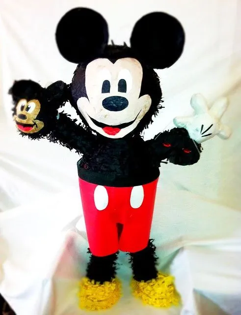 Mickey Mouse piñata | Flickr - Photo Sharing! Mickey Mouse piñata | Flickr - Photo Sharing!