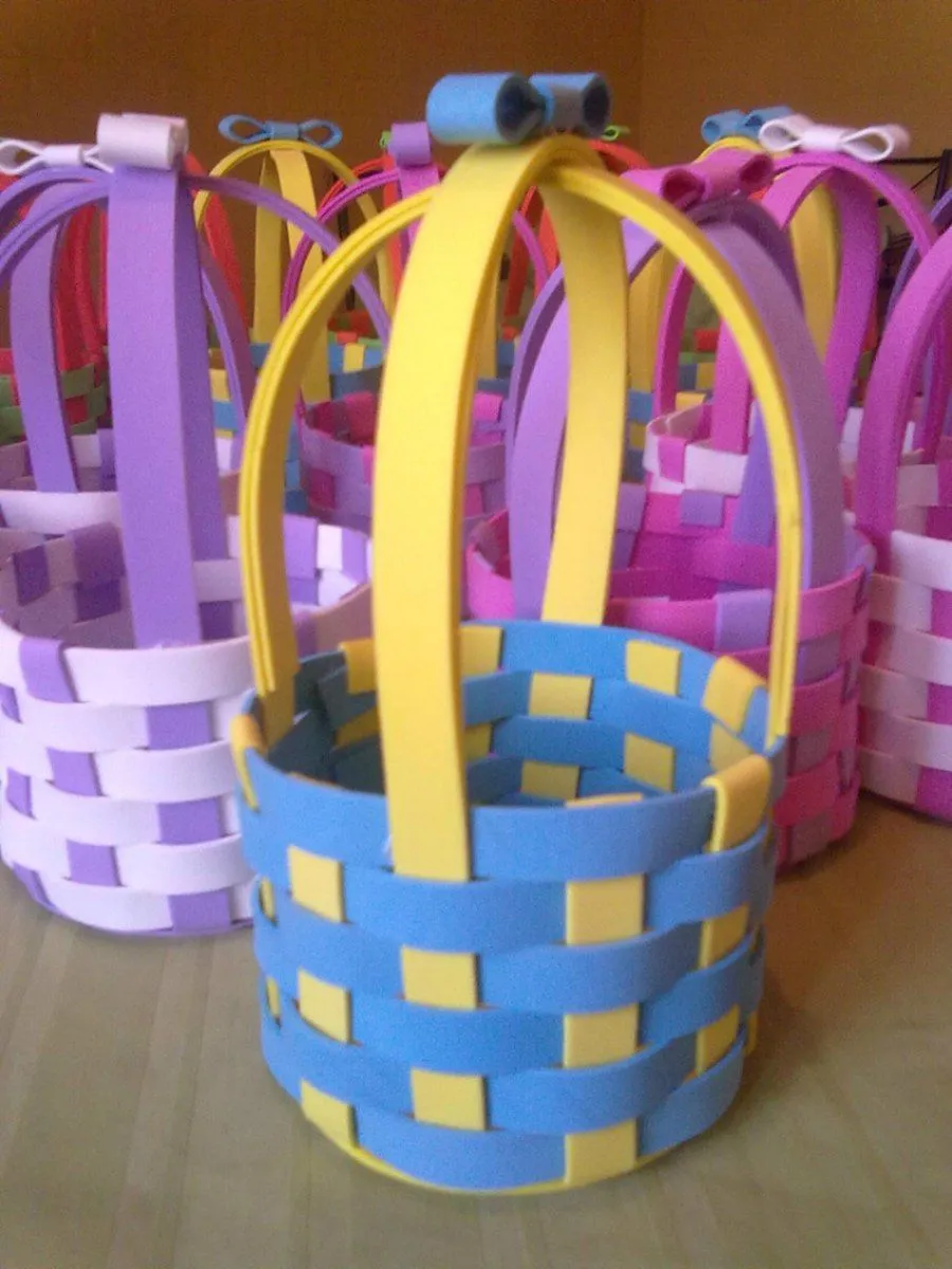 Mil Manualidades: Cestitas de goma eva