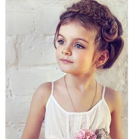 Milan-kournikova, modelo rusa de cuatro años CCTV-International Milan-kournikova, modelo rusa de cuatro años CCTV-International