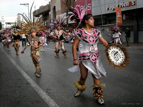 Miles de danzantes aztecas se reunen para visitar a su diosa | El ... Miles de danzantes aztecas se reunen para visitar a su diosa | El ...
