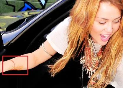 Miley Cyrus Ecuador: El tatuaje de Búho de Miley ¡ES DE HENNA! Miley Cyrus Ecuador: El tatuaje de Búho de Miley ¡ES DE HENNA!