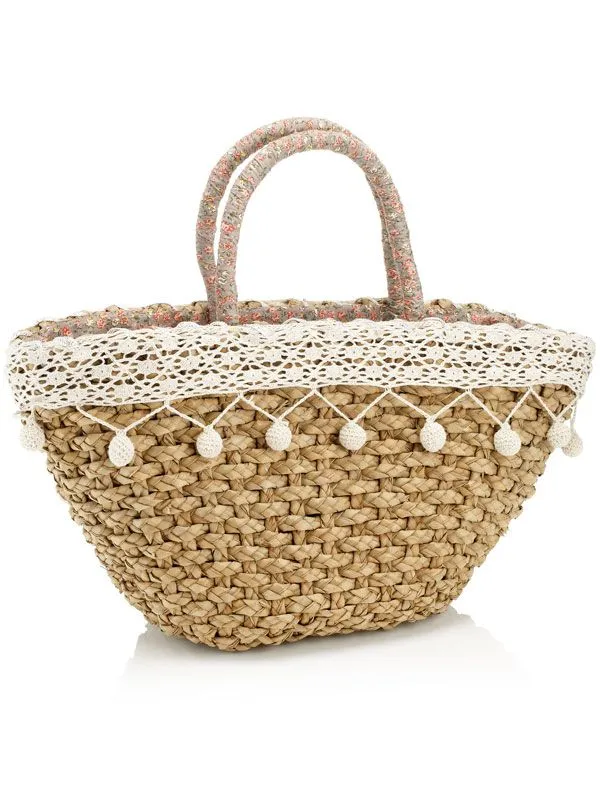 Mimbre y crochet en tonos tostados y beige, colores básicos de un ... Mimbre y crochet en tonos tostados y beige, colores básicos de un ...