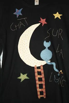 MIMOSA PATCHWORK: GATO LUNÁTICO VERSIÓN CAMISETA