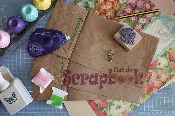 Cómo hacer un mini-álbum con bolsas de papel