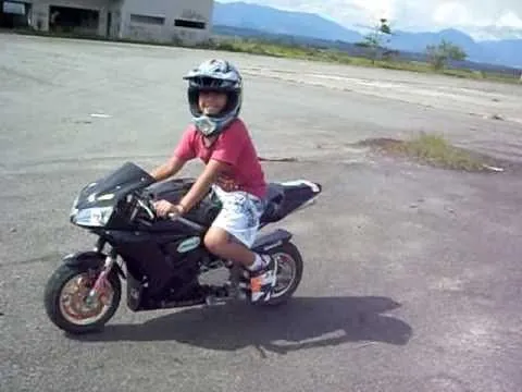 MINI MOTO R1 DO MIGUEL - YouTube