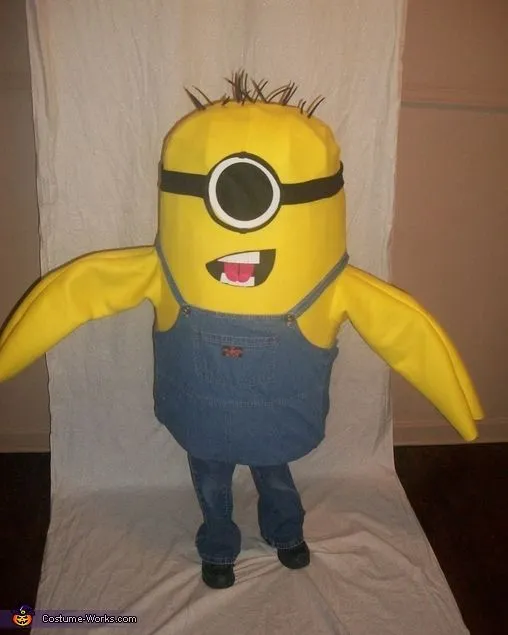 Minion DIY Halloween Costume