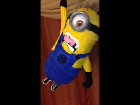 Minion piñata - YouTube