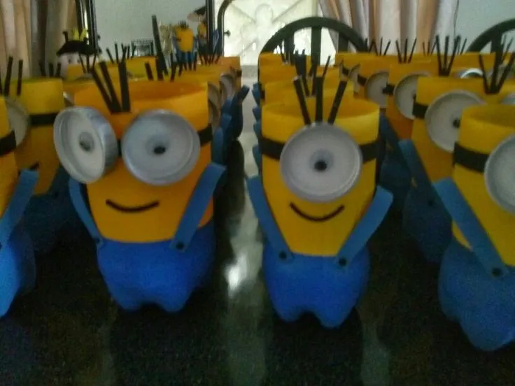 Minions con botellas de pepto | Mary | Pinterest | Minions Minions con botellas de pepto | Mary | Pinterest | Minions