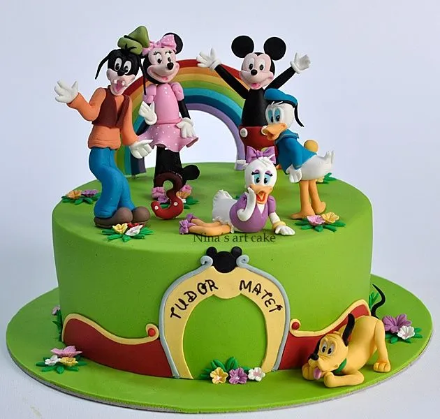 MINNIE AND MICKEY MOUSE ~ Cakes on Pinterest | 42 Pins