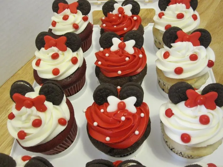 Minnie Mouse cupcakes (red/white themed) | My Bakery Creations ...