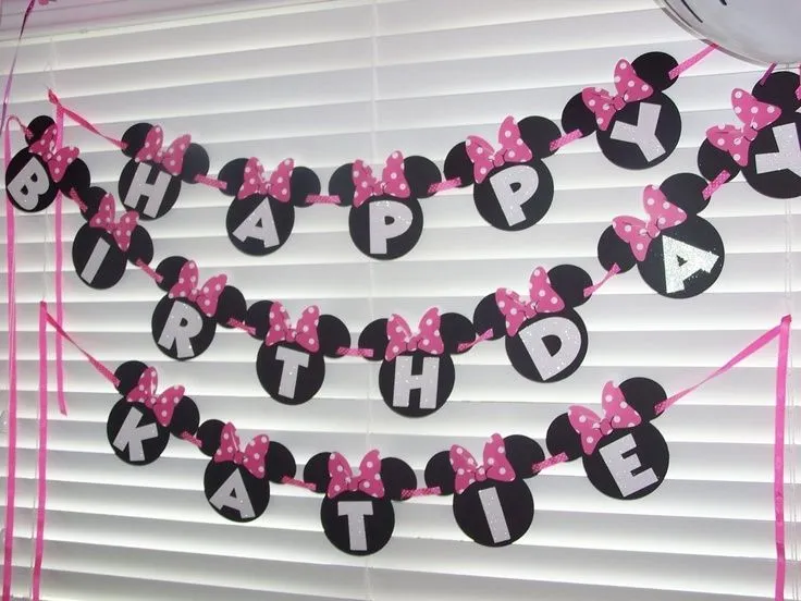 Minnie Mouse Party Banner from Party Pops