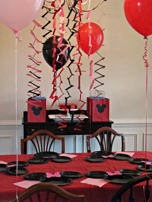 Minnie Mouse con platos. Fiestas infantiles. | Ideas y material ...