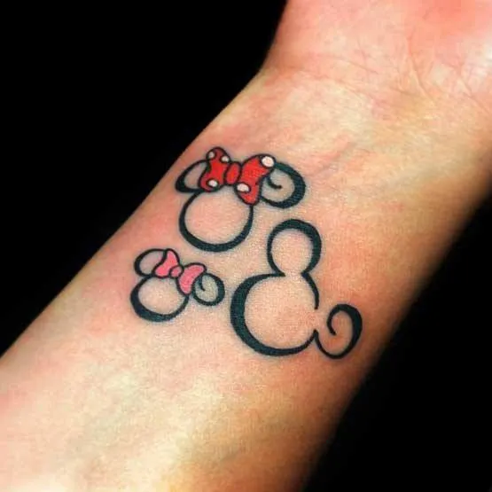 Mickey Mouse - Tatuajes para Mujeres