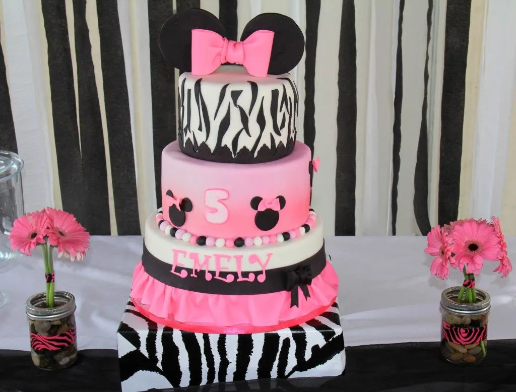 Minnie Mouse Zebra Print Dessert table - Project Nursery Minnie Mouse Zebra Print Dessert table - Project Nursery