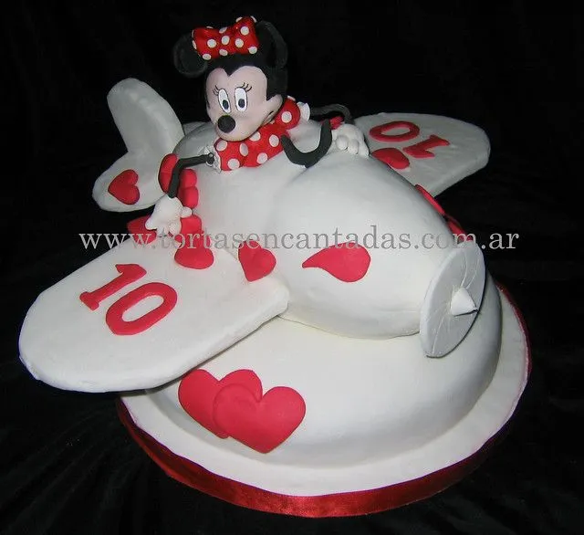 Minnie's heart delivery flight Cake / Torta de Minnie repartiendo ...