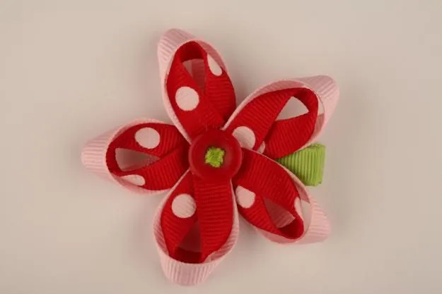 Miss La Mode: Lindos lazos para el cabellos