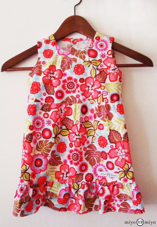 miyo-miyo !: Vestido veraniego de niña - 2 añitos