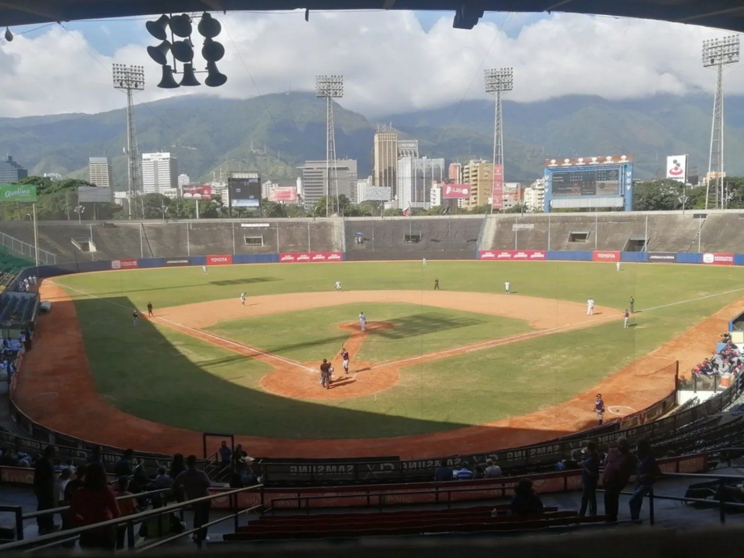 MLB: Así despiden los Leones del Caracas al Estadio Universitario MLB: Así despiden los Leones del Caracas al Estadio Universitario