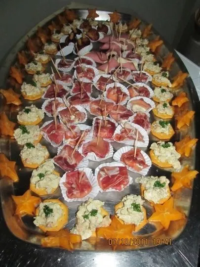 Pasapalos para fiestas on Pinterest | Recetas, Buffet and Canapes